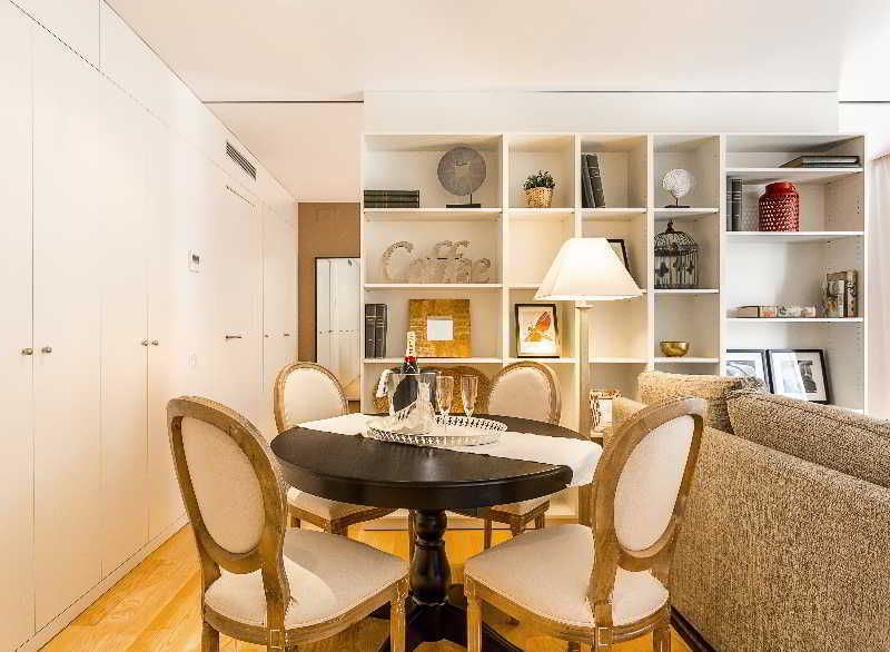 Urban District - Rambla & Pool Apartament