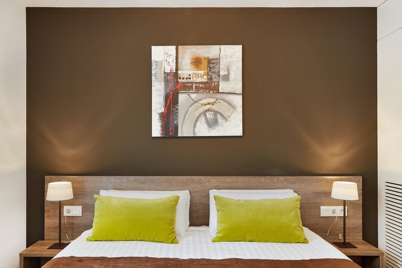 Apartament Urban District - Rambla & Pool Barcelona